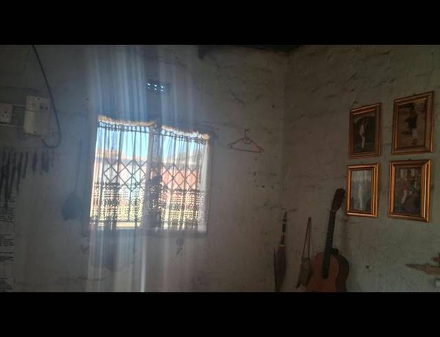 1 BEDROOM HOUSE FOR SALE IN MOLELEKI EXT 2